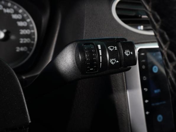 Ford Focus II с пробегом 2007 года, цена 348 000 рублей, 291130 км, седан, Автокод Объявления
