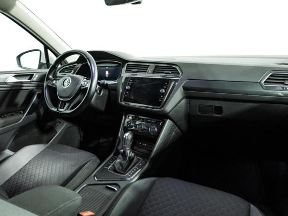 Volkswagen Tiguan II с пробегом 2017 года, цена 2 149 700 рублей, 126485 км, внедорожник, Автокод Объявления