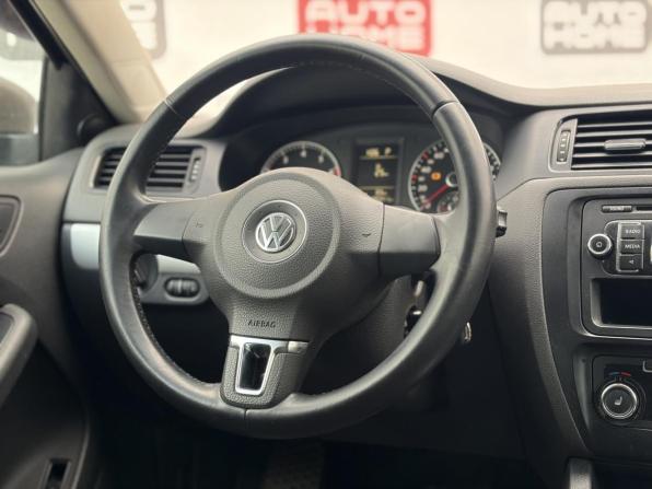 Volkswagen Jetta VI с пробегом 2012 года, цена 639 900 рублей, 198000 км, седан, Автокод Объявления