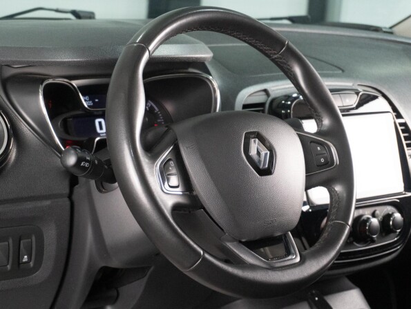 Renault Kaptur I с пробегом 2018 года, цена 1 589 000 рублей, 97940 км, внедорожник, Автокод Объявления
