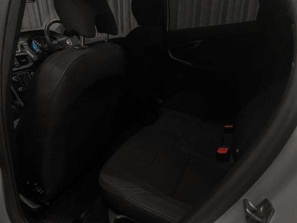 Volvo V40 II с пробегом 2015 года, цена 1 150 000 рублей, 108592 км, хэтчбек, Автокод Объявления