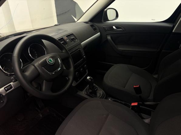 Skoda Yeti I с пробегом 2011 года, цена 587 900 рублей, 212095 км, внедорожник, Автокод Объявления