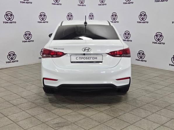 Hyundai Solaris II с пробегом 2018 года, цена 1 061 000 рублей, 163794 км, седан, Автокод Объявления