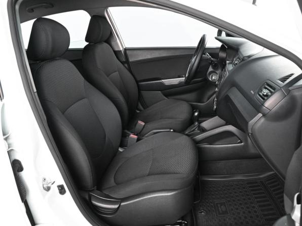 Kia Rio III Рестайлинг с пробегом 2016 года, цена 1 239 000 рублей, 134310 км, седан, Автокод Объявления