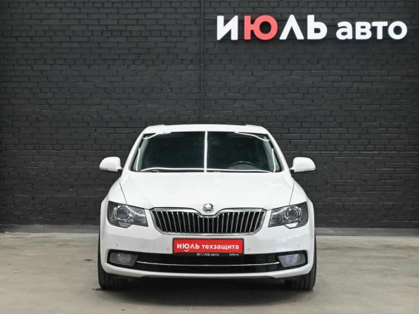 Skoda Superb II Рестайлинг с пробегом 2014 года, цена 1 700 000 рублей, 131780 км, лифтбек, Автокод Объявления