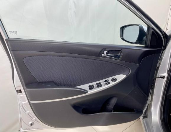 Hyundai Solaris I с пробегом 2011 года, цена 665 000 рублей, 140437 км, седан, Автокод Объявления