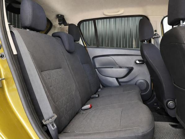 Renault Sandero II с пробегом 2016 года, цена 887 000 рублей, 116179 км, хэтчбек, Автокод Объявления