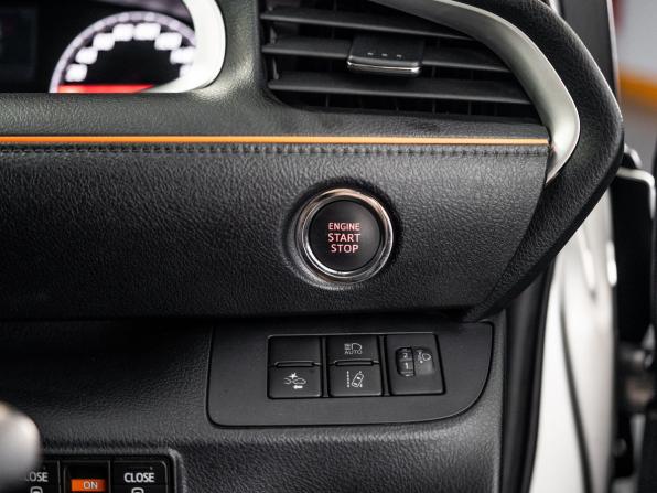 Toyota Sienta II Рестайлинг с пробегом 2019 года, цена 1 630 000 рублей, 37525 км, компактвэн, Автокод Объявления