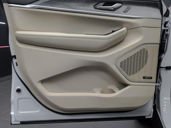 Jeep Grand Cherokee V (WL) с пробегом 2022 года, цена 5 840 000 рублей, 67525 км, внедорожник, Автокод Объявления