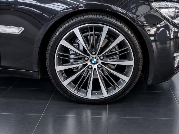 BMW 7 серии V (F01/F02/F04) Рестайлинг с пробегом 2014 года, цена 2 999 900 рублей, 210000 км, седан, Автокод Объявления
