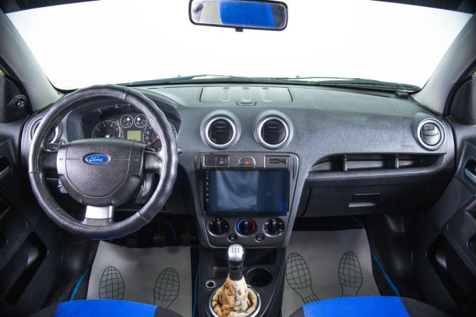 Ford Fusion I Рестайлинг с пробегом 2007 года, цена 399 000 рублей, 214000 км, хэтчбек, Автокод Объявления