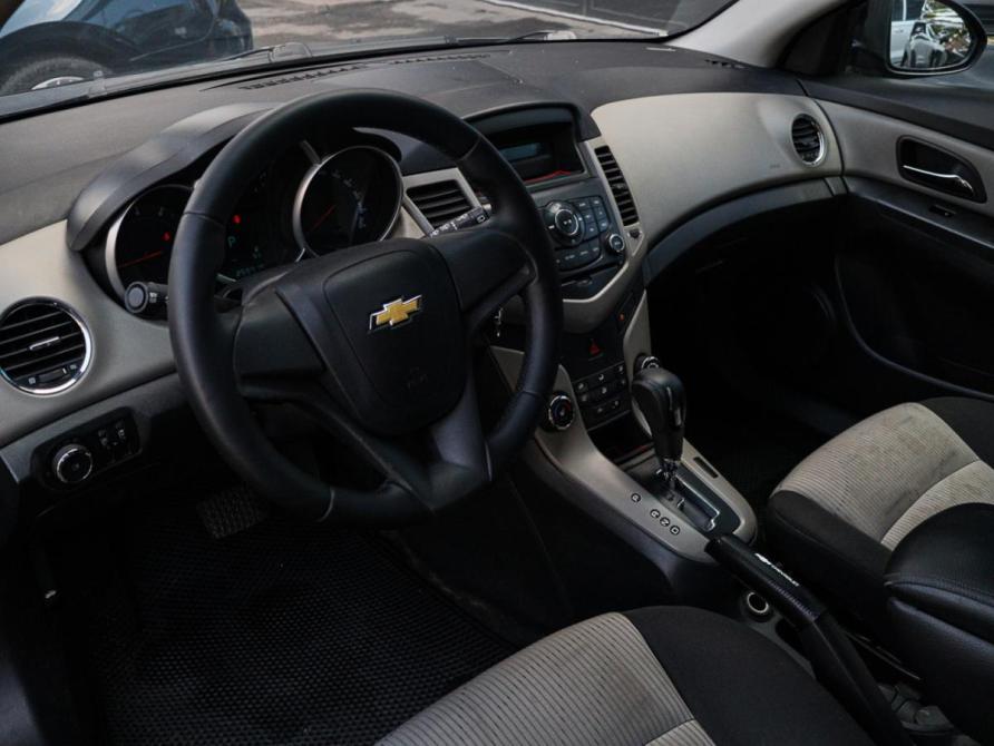 Chevrolet Cruze I Рестайлинг Москва  - изображение 12
