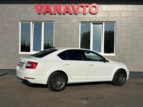 Skoda Octavia III (A7) Рестайлинг с пробегом 2017 года, цена 1 740 000 рублей, 143137 км, лифтбек, Автокод Объявления