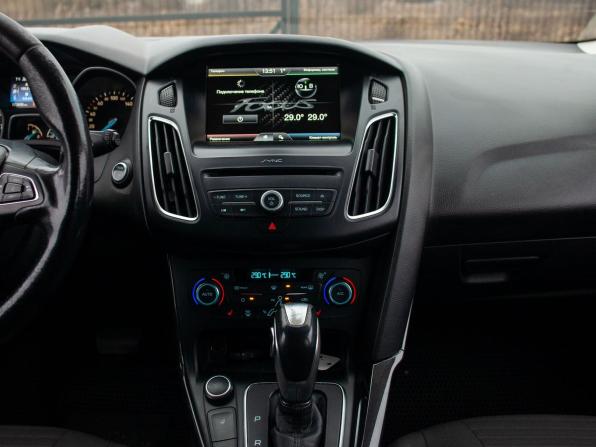 Ford Focus III Рестайлинг с пробегом 2016 года, цена 940 000 рублей, 173698 км, хэтчбек, Автокод Объявления