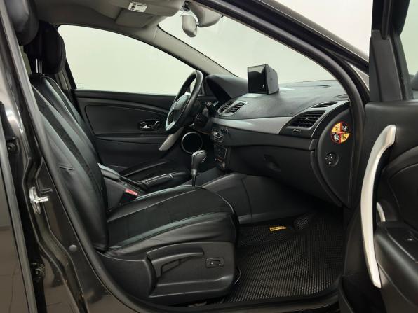 Renault Fluence I с пробегом 2012 года, цена 860 000 рублей, 82667 км, седан, Автокод Объявления