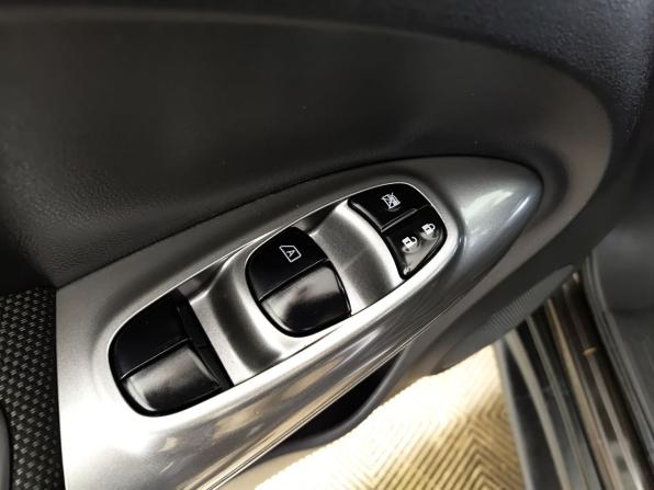 Nissan Juke I с пробегом 2012 года, цена 710 000 рублей, 186740 км, внедорожник, Автокод Объявления