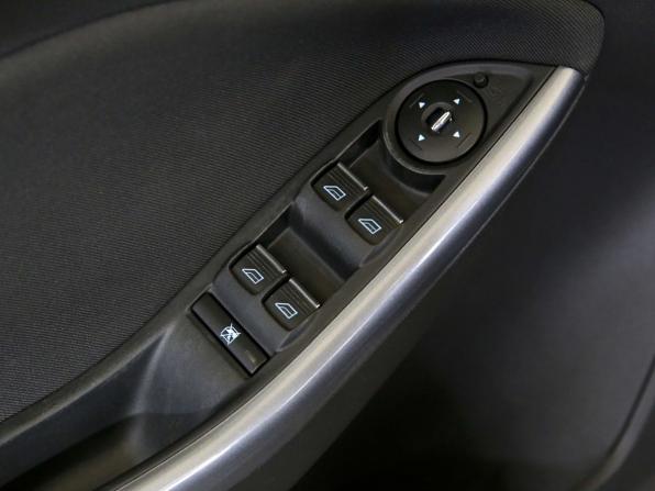 Ford Focus III с пробегом 2012 года, цена 890 000 рублей, 94640 км, хэтчбек, Автокод Объявления
