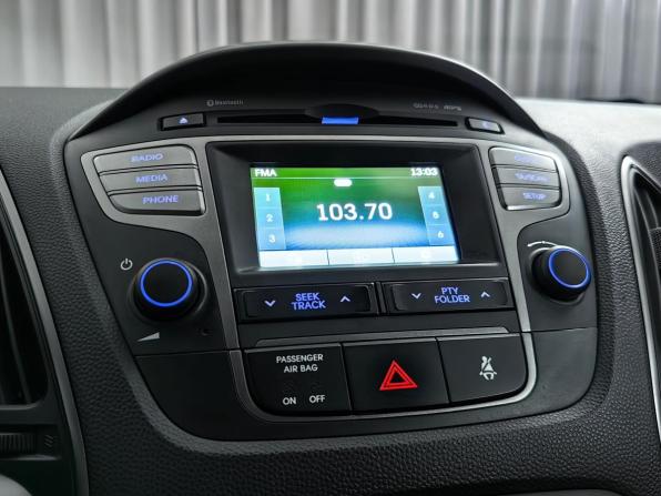 Hyundai ix35 I Рестайлинг с пробегом 2014 года, цена 1 299 000 рублей, 216917 км, внедорожник, Автокод Объявления