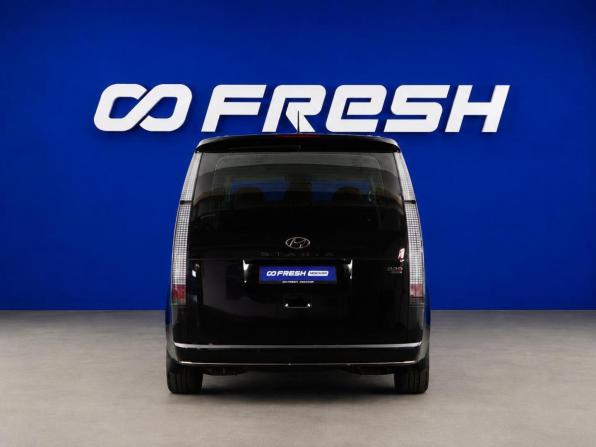 Hyundai Staria I с пробегом 2023 года, цена 5 650 000 рублей, 87120 км, минивэн, Автокод Объявления
