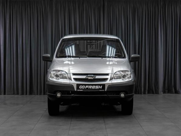 Chevrolet Niva I Рестайлинг с пробегом 2016 года, цена 539 000 рублей, 205025 км, внедорожник, Автокод Объявления