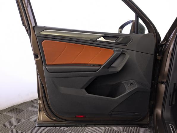 Volkswagen Tiguan II с пробегом 2019 года, цена 2 750 000 рублей, 138492 км, внедорожник, Автокод Объявления