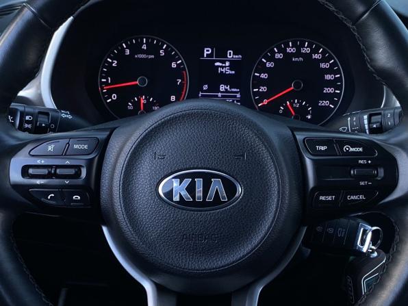 Kia Rio IV Рестайлинг с пробегом 2021 года, цена 1 699 000 рублей, 111650 км, хэтчбек, Автокод Объявления