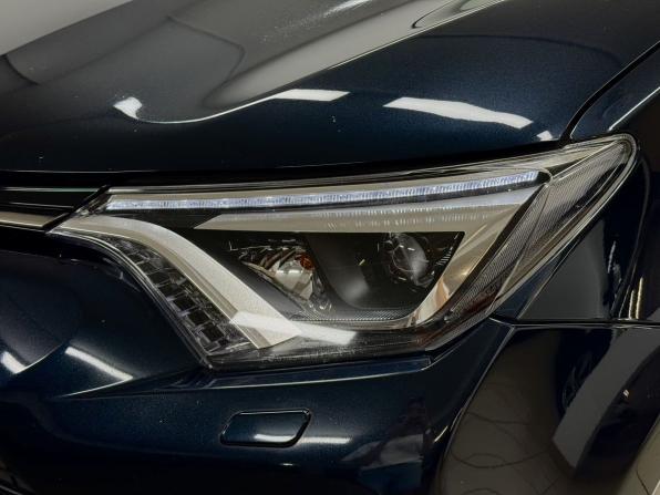 Toyota RAV4 IV (XA40) Рестайлинг с пробегом 2016 года, цена 2 649 000 рублей, 121346 км, внедорожник, Автокод Объявления