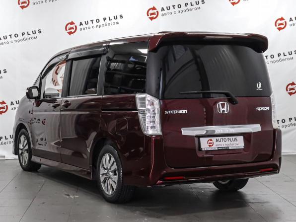 Honda Stepwgn IV Рестайлинг с пробегом 2013 года, цена 1 619 000 рублей, 230875 км, минивэн, Автокод Объявления