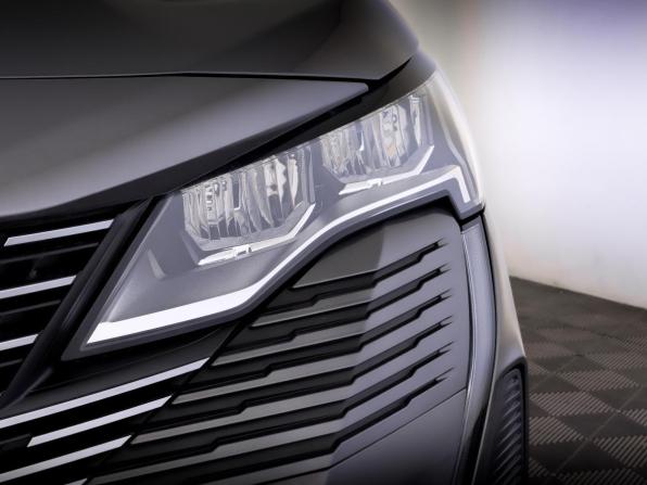 Peugeot 5008 II Рестайлинг с пробегом 2021 года, цена 3 165 000 рублей, 8200 км, внедорожник, Автокод Объявления