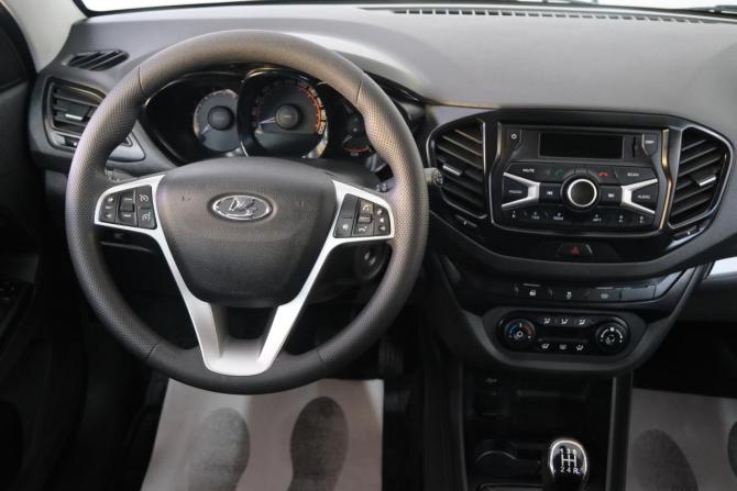 Lada (ВАЗ) Vesta I с пробегом 2019 года, цена 1 189 000 рублей, 136000 км, седан, Автокод Объявления