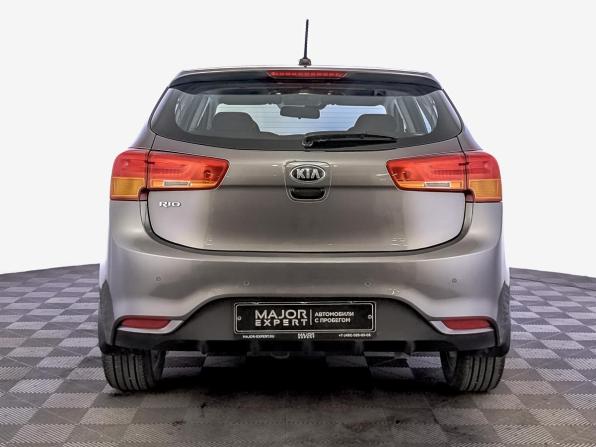 Kia Rio III Рестайлинг с пробегом 2017 года, цена 1 250 000 рублей, 93900 км, хэтчбек, Автокод Объявления