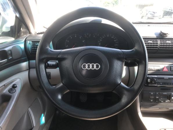 Audi A4 I (B5) Рестайлинг с пробегом 2000 года, цена 350 000 рублей, 388842 км, седан, Автокод Объявления
