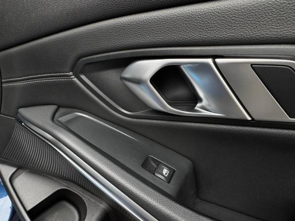 BMW 3 серии VII (G2x) с пробегом 2021 года, цена 2 835 000 рублей, 102241 км, седан, Автокод Объявления