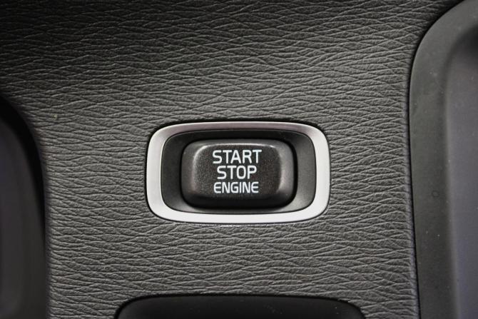 Volvo S60 II с пробегом 2010 года, цена 150 000 рублей, 177630 км, седан, Автокод Объявления