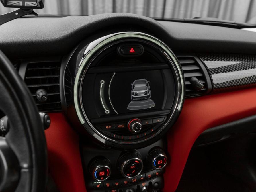 Mini Hatch III (F55/F56) Москва  - изображение 16