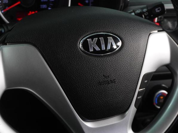 Kia Rio III Рестайлинг с пробегом 2015 года, цена 849 000 рублей, 197354 км, хэтчбек, Автокод Объявления