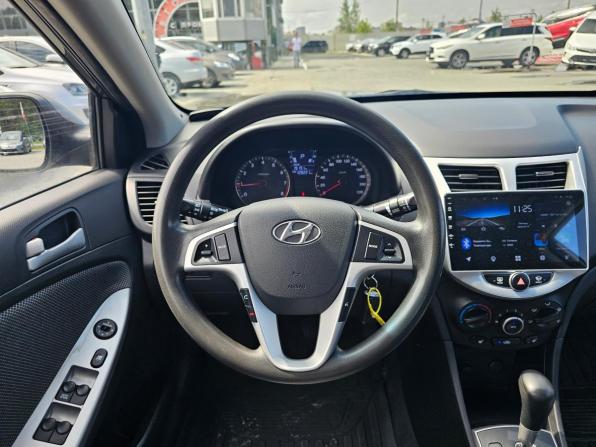 Hyundai Solaris I с пробегом 2012 года, цена 749 000 рублей, 128212 км, седан, Автокод Объявления