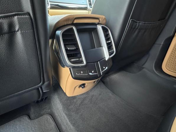 Porsche Cayenne II Рестайлинг (958) с пробегом 2015 года, цена 3 790 000 рублей, 123714 км, внедорожник, Автокод Объявления