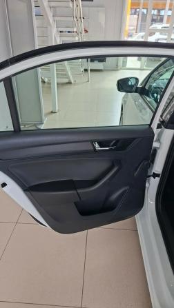 Skoda Rapid I с пробегом 2017 года, цена 1 228 000 рублей, 87000 км, лифтбек, Автокод Объявления