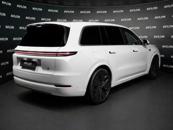 Новый Li Auto (Lixiang) L9 I Рестайлинг 2025 года, цена 11 600 000 рублей, внедорожник, Автокод Объявления