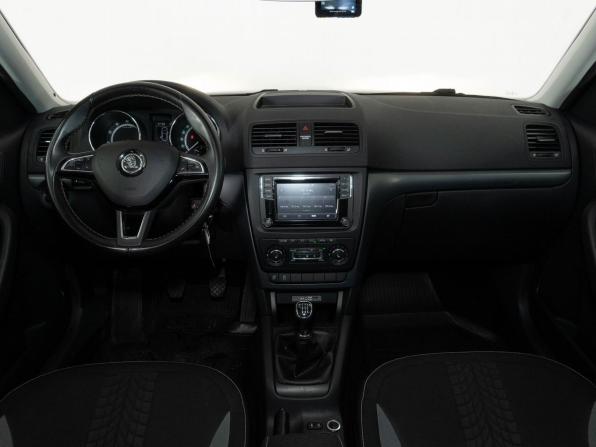 Skoda Yeti I Рестайлинг с пробегом 2017 года, цена 1 488 000 рублей, 91500 км, внедорожник, Автокод Объявления