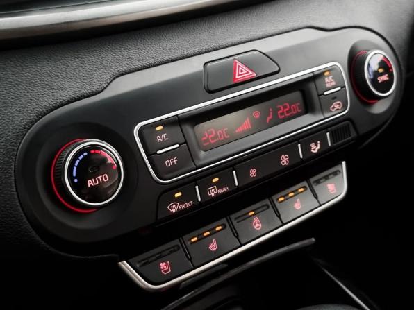 Kia Sorento III Prime Рестайлинг с пробегом 2018 года, цена 2 599 000 рублей, 212502 км, внедорожник, Автокод Объявления