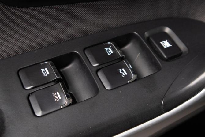 Kia Ceed II Рестайлинг с пробегом 2015 года, цена 1 199 000 рублей, 169500 км, хэтчбек, Автокод Объявления