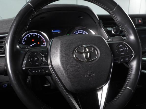 Toyota Camry VIII (XV70) с пробегом 2019 года, цена 2 645 000 рублей, 161732 км, седан, Автокод Объявления