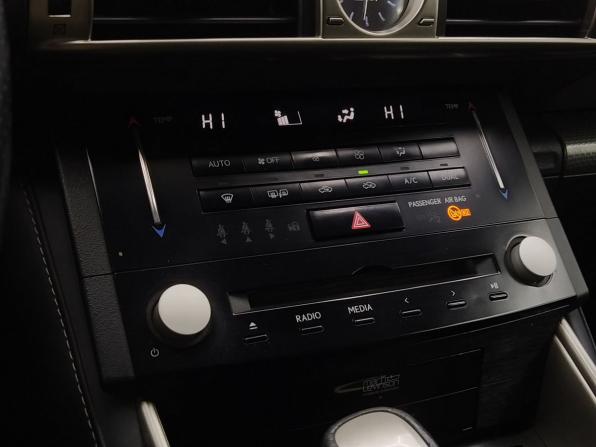 Lexus IS III с пробегом 2013 года, цена 2 399 000 рублей, 172840 км, седан, Автокод Объявления