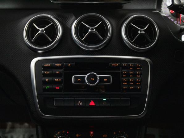 Mercedes-Benz A-Класс III (W176) с пробегом 2014 года, цена 1 245 000 рублей, 70220 км, хэтчбек, Автокод Объявления