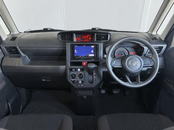 Toyota Roomy I Рестайлинг с пробегом 2021 года, цена 1 129 000 рублей, 123591 км, микровэн, Автокод Объявления