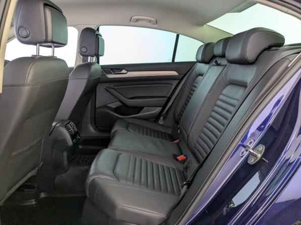 Volkswagen Passat B8 с пробегом 2019 года, цена 2 450 000 рублей, 128087 км, седан, Автокод Объявления