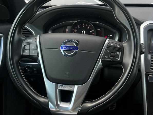 Volvo XC60 I Рестайлинг с пробегом 2017 года, цена 2 997 600 рублей, 78824 км, внедорожник, Автокод Объявления