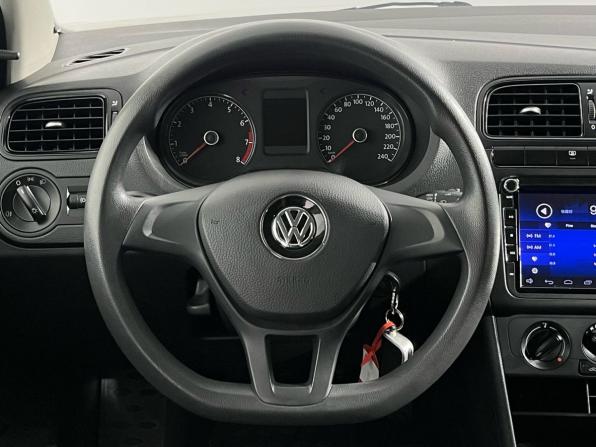 Volkswagen Polo V Рестайлинг с пробегом 2016 года, цена 1 079 000 рублей, 101414 км, седан, Автокод Объявления